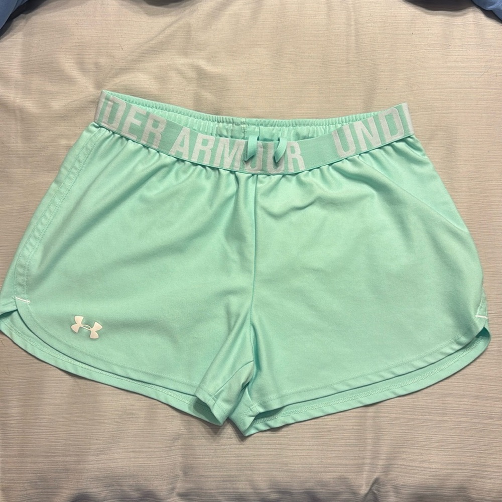 Under Armour Shorts
Mint Green
Medium